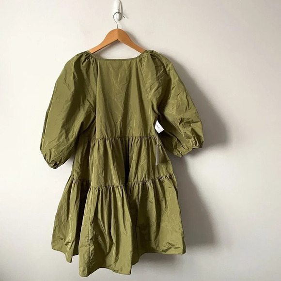 Aritzia Wilfred  Fantasy Babydoll Dress Pistachio Green Puff Sleeve Medium NWT - Picture 6 of 11